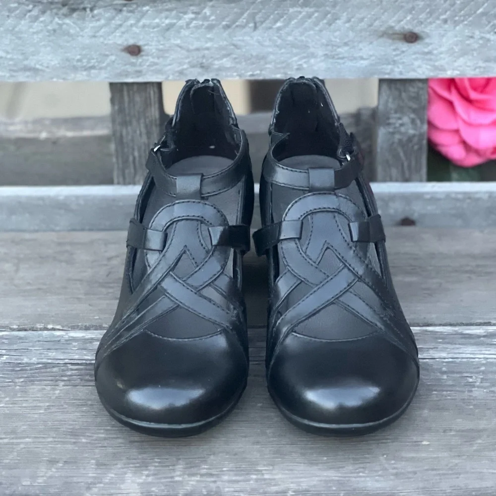 Earth Women's WIDE Black Virtue Leather Mary Jane Pump Size 8D - Picture 9 of 10